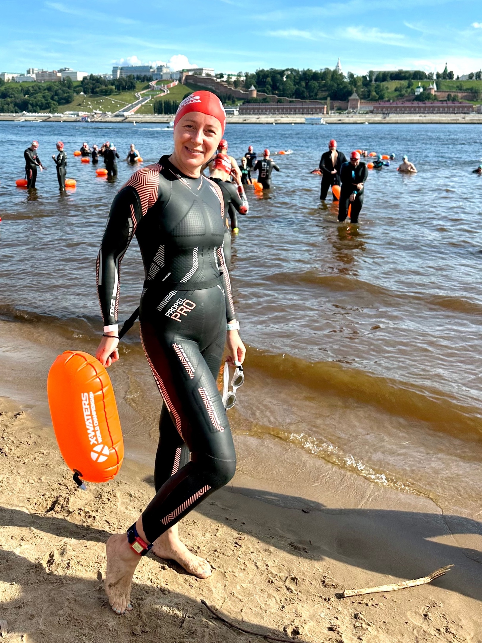 Заплыв на волге в нижнем новгороде 2023. Заплыв на волге в нижнем новгороде 2023. Заплыв через волгу 2022 нижний новгород. Заплыв через волгу. X-waters 2023.