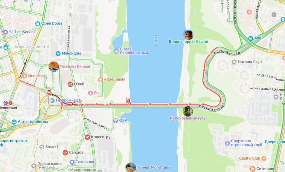 На Молитовском мосту в Нижнем Новгороде ДТП с трамваем вызвало большую пробку