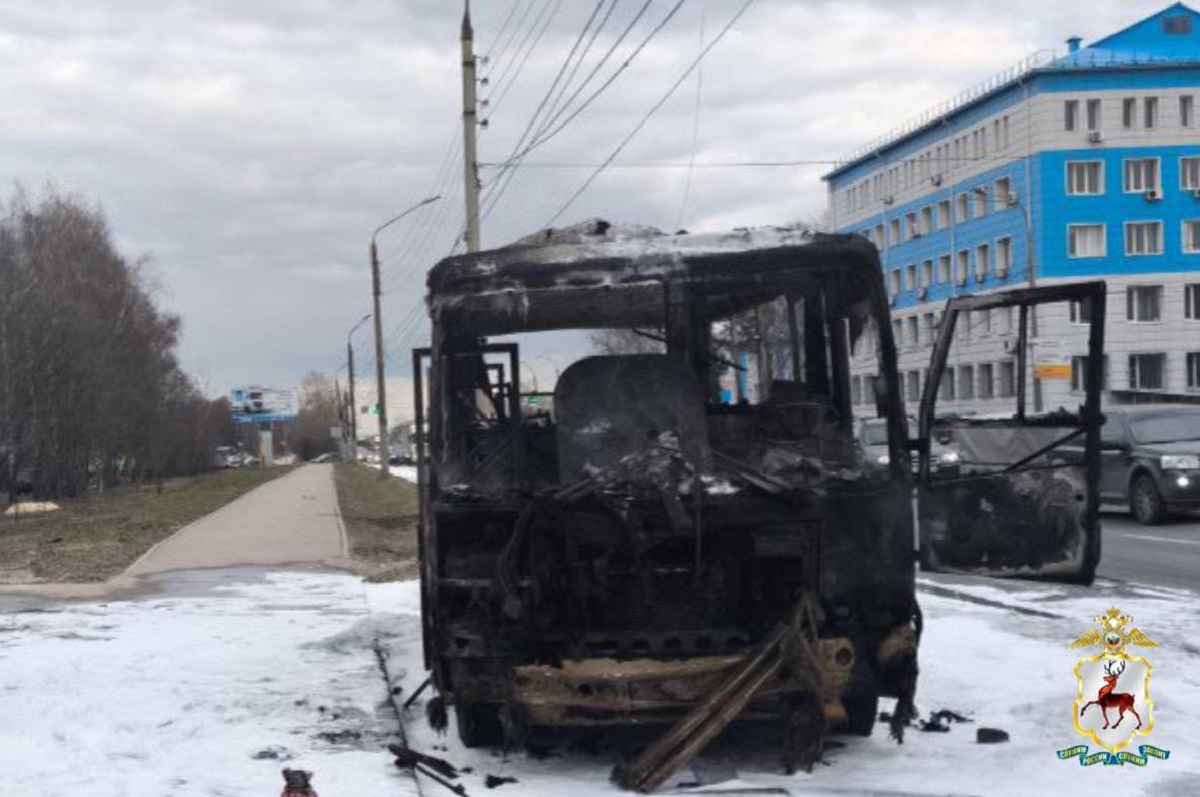 Прокуратура выясняет обстоятельства возгорания автобуса в Нижнем Новгороде