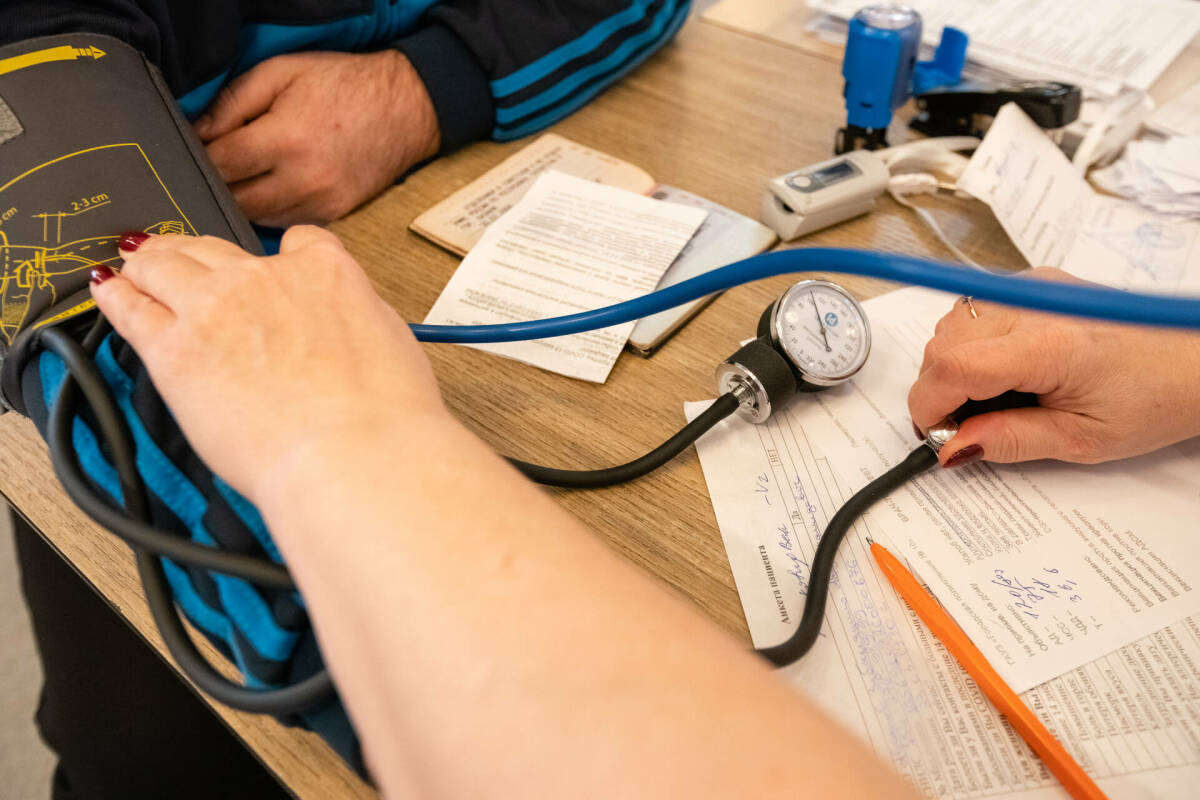 Жители Нижегородской области смогут записываться к врачу через мессенджер МАХ