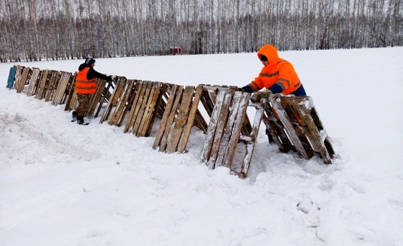 На трассе Р-158 Нижний Новгород — Саратов устанавливают защиту от заносов