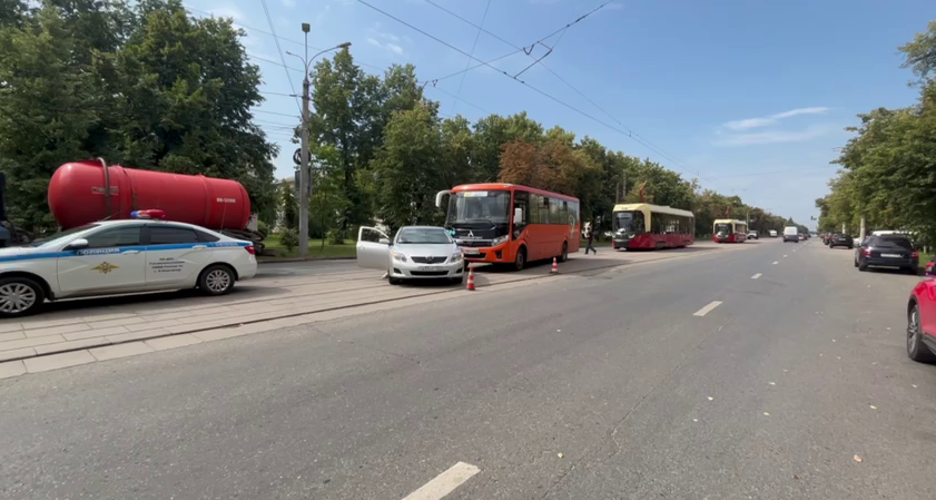 Пассажир автобуса пострадал в ДТП с Toyota на проспекте Кирова в Нижнем Новгороде