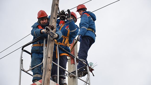 В Верхних Печерах ночью восстановили электроснабжение после аварии