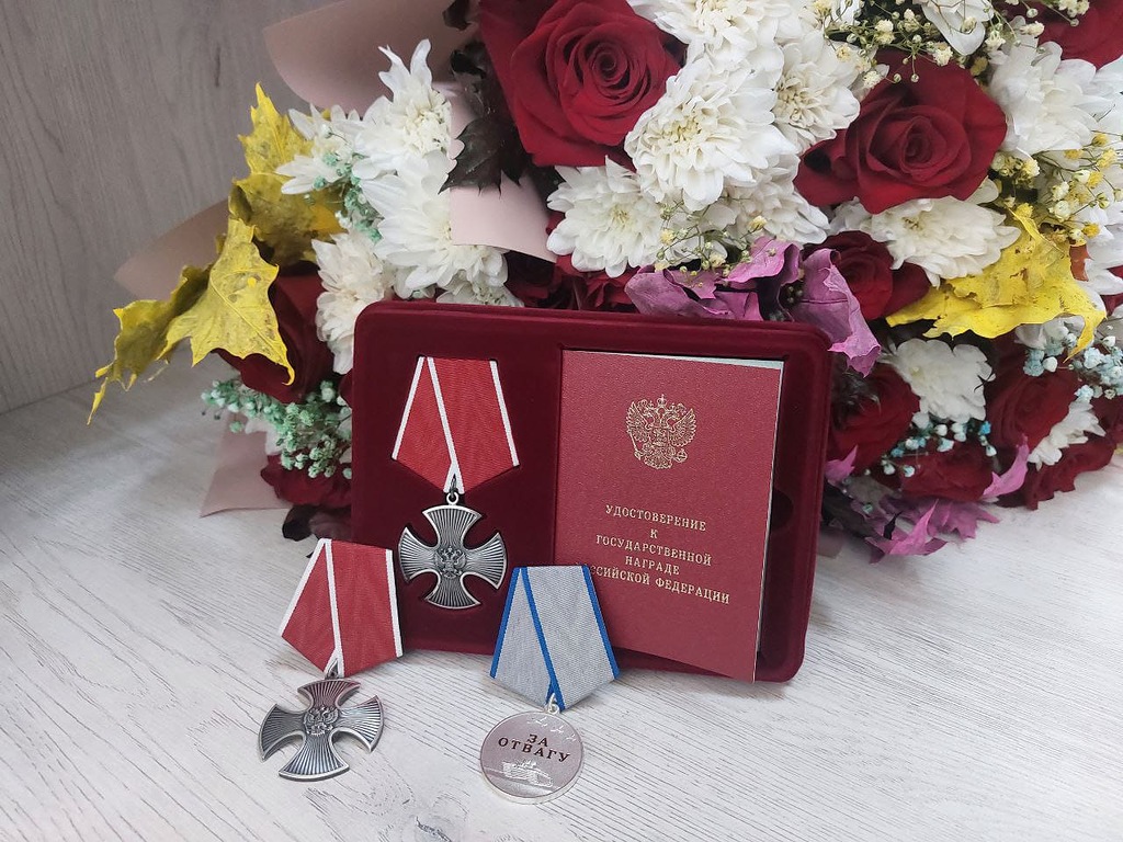 В Ленинском районе вручили Орден Мужества и медаль «За отвагу» семьям героев