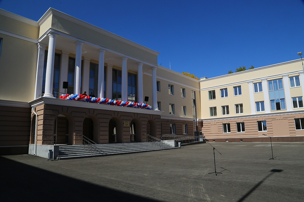 Отработку для выпускников педвузов предложили в Госдуме