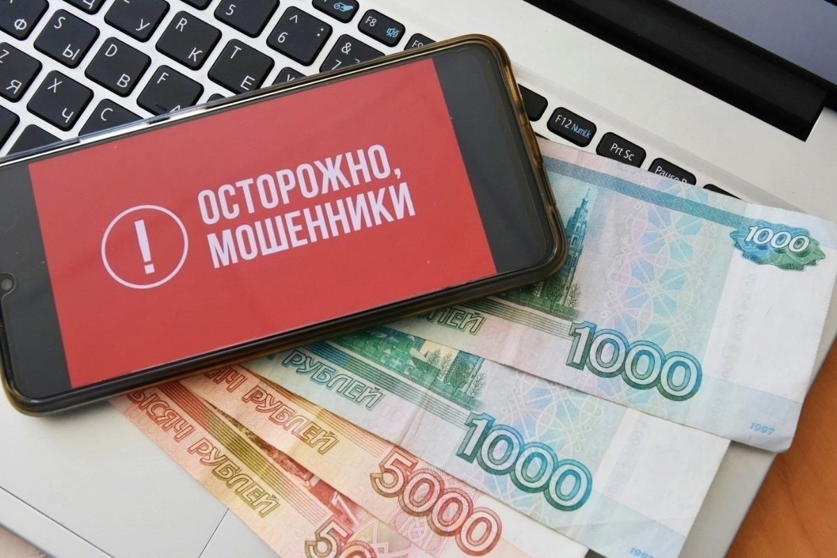 Нижегородца заставили вынести из дома родственников 3,2 млн рублей