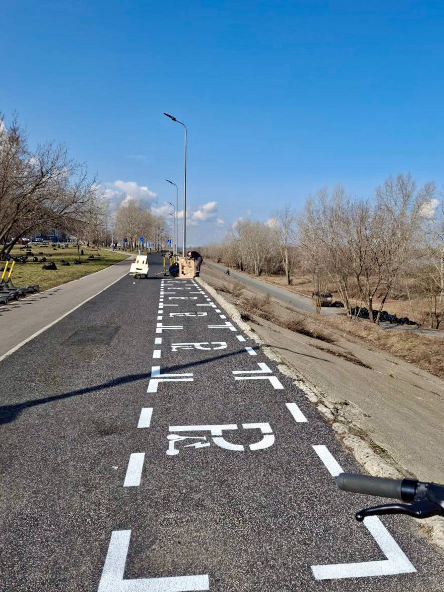 В Нижнем Новгороде изъяли 17 самокатов за хаотичную парковку на набережной
