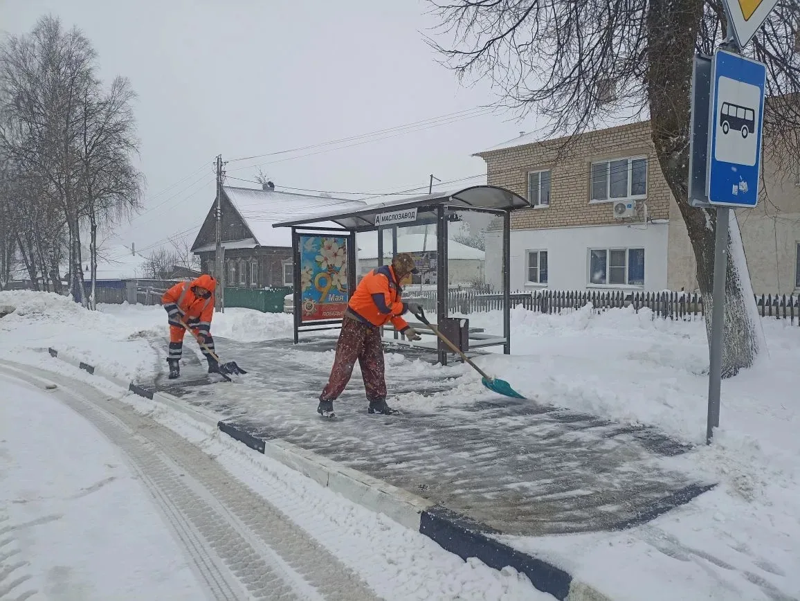 Нижегородские дорожники израсходовали более 2 тысяч тонн химикатов за ночь