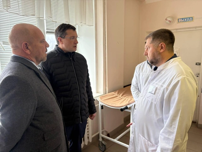 Глеб Никитин назвал возмутительной ситуацию в Балахнинской ЦРБ — пациентов принимает один терапевт
