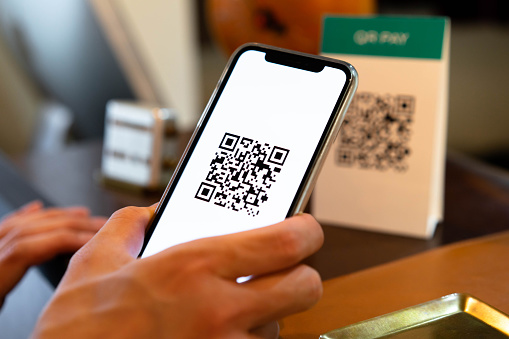Нижегородские банки перейдут на универсальный QR-код с сентября 2026 года