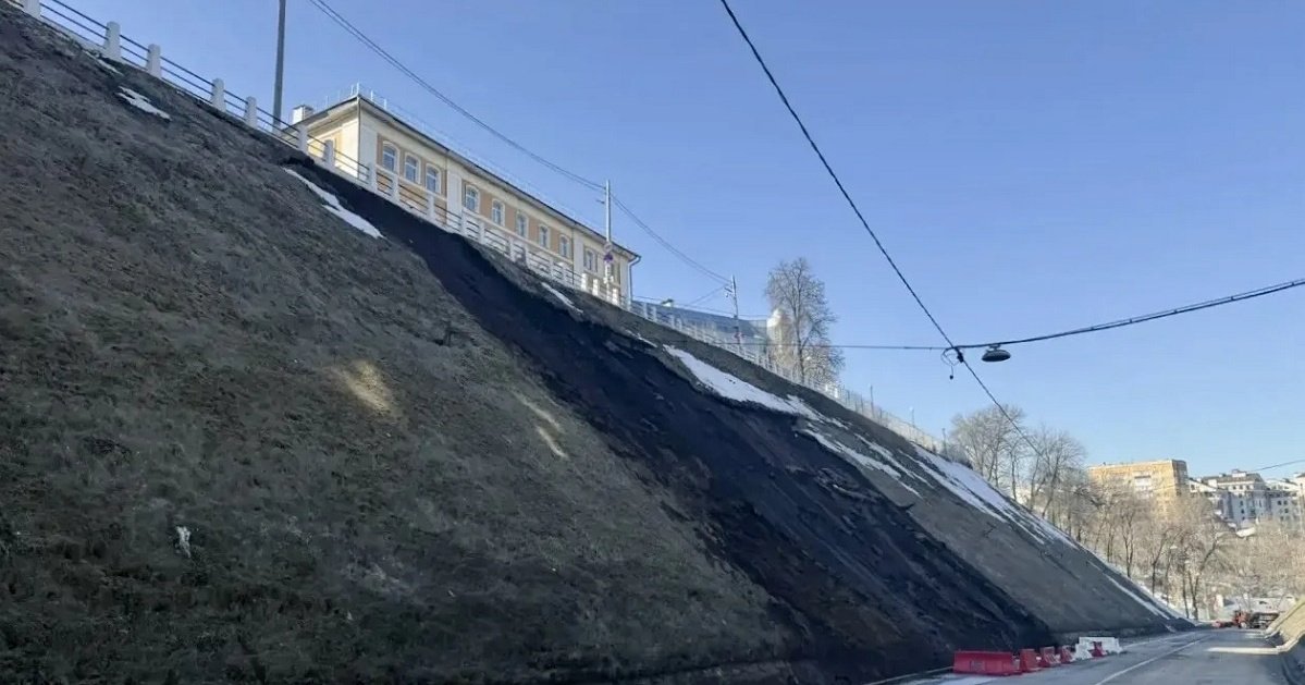 Опасность повторного оползня на Зеленском съезде в Нижнем Новгороде сохраняется