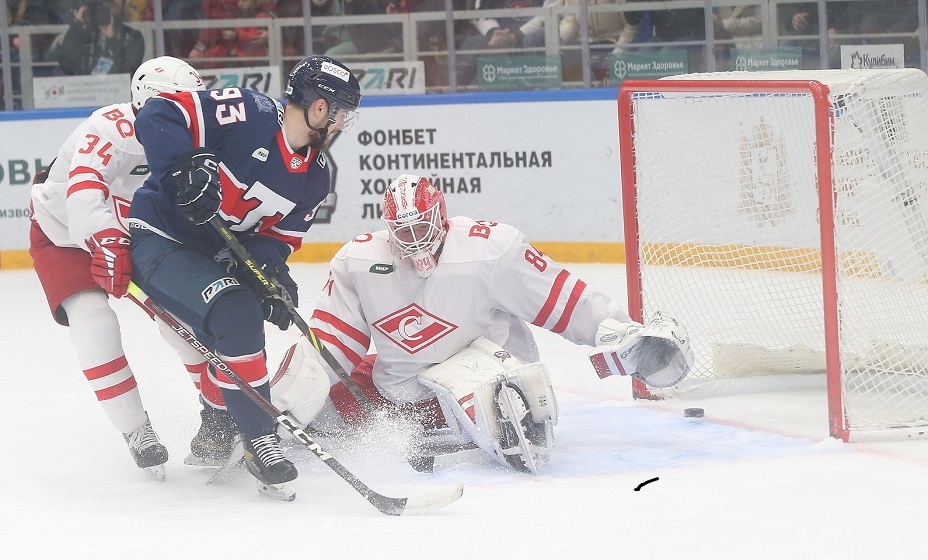 «Торпедо» обыграло «Спартак» 4:3 — 17-летний Фёдоров забил первый гол в КХЛ