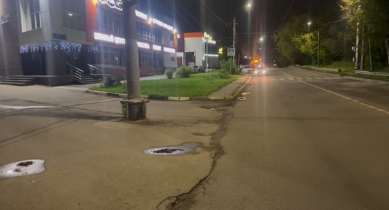 В Нижнем Новгороде ночью перевернулся автомобиль с подростками