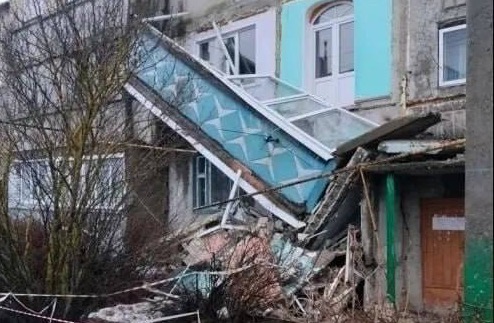  В Нижегородской области обрушилась самовольная пристройка из трёх лоджий