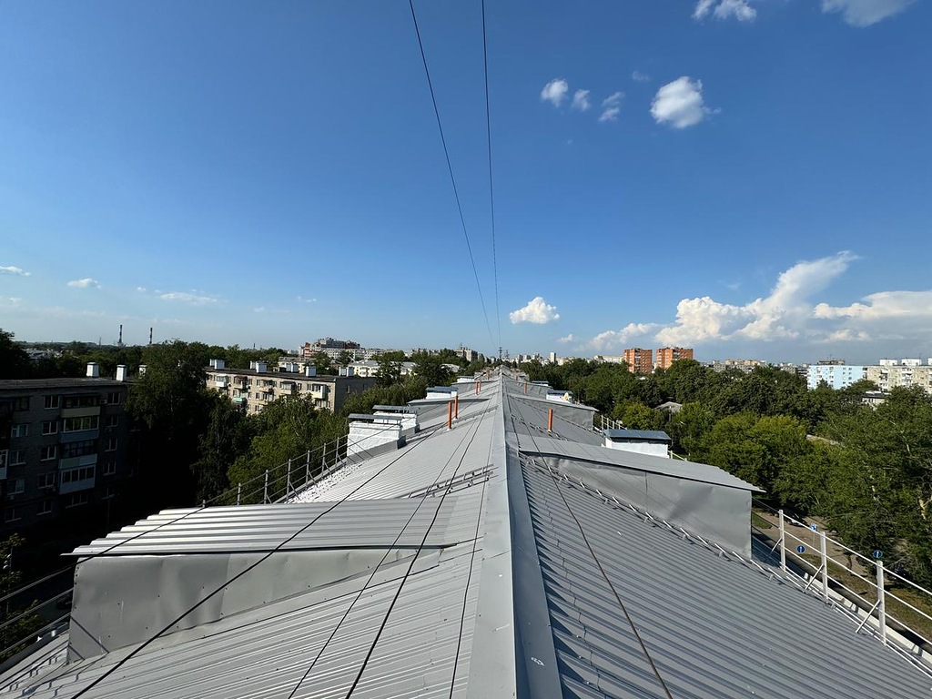 В Нижегородской области отремонтировано более 300 крыш многоквартирных домов