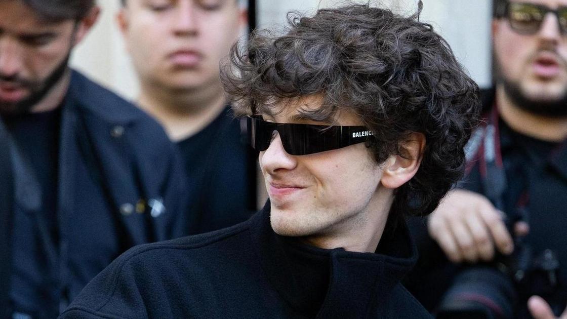 Нижегородец Марк Эйдельштейн снялся в рекламе Saint Laurent с Беллой Хадид