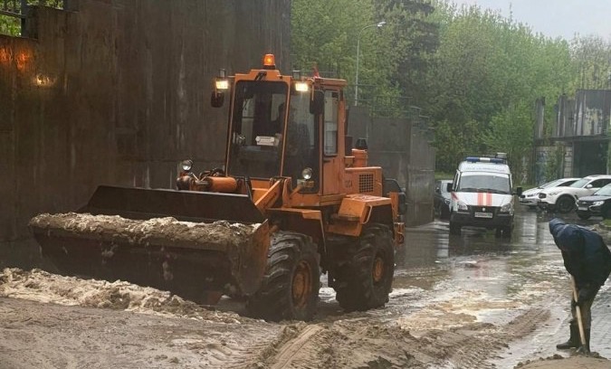 В Советском районе Нижнего Новгорода вновь сошёл сель во дворе на Ошарской