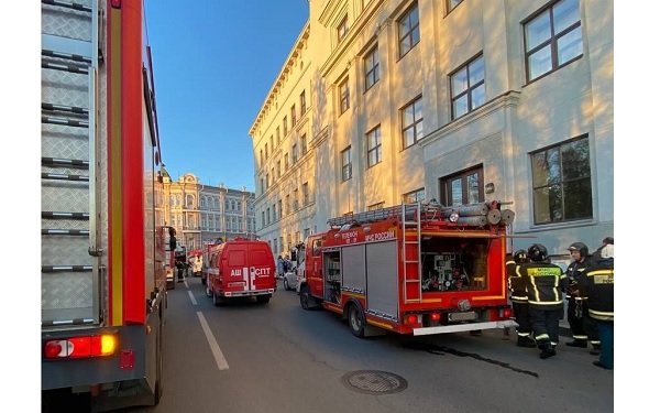 Здание Мининского университета загорелось в Нижнем Новгороде