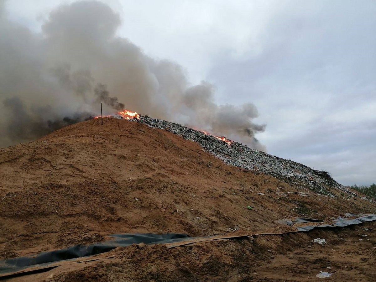 Полигон ТБО горит в Нижегородской области
