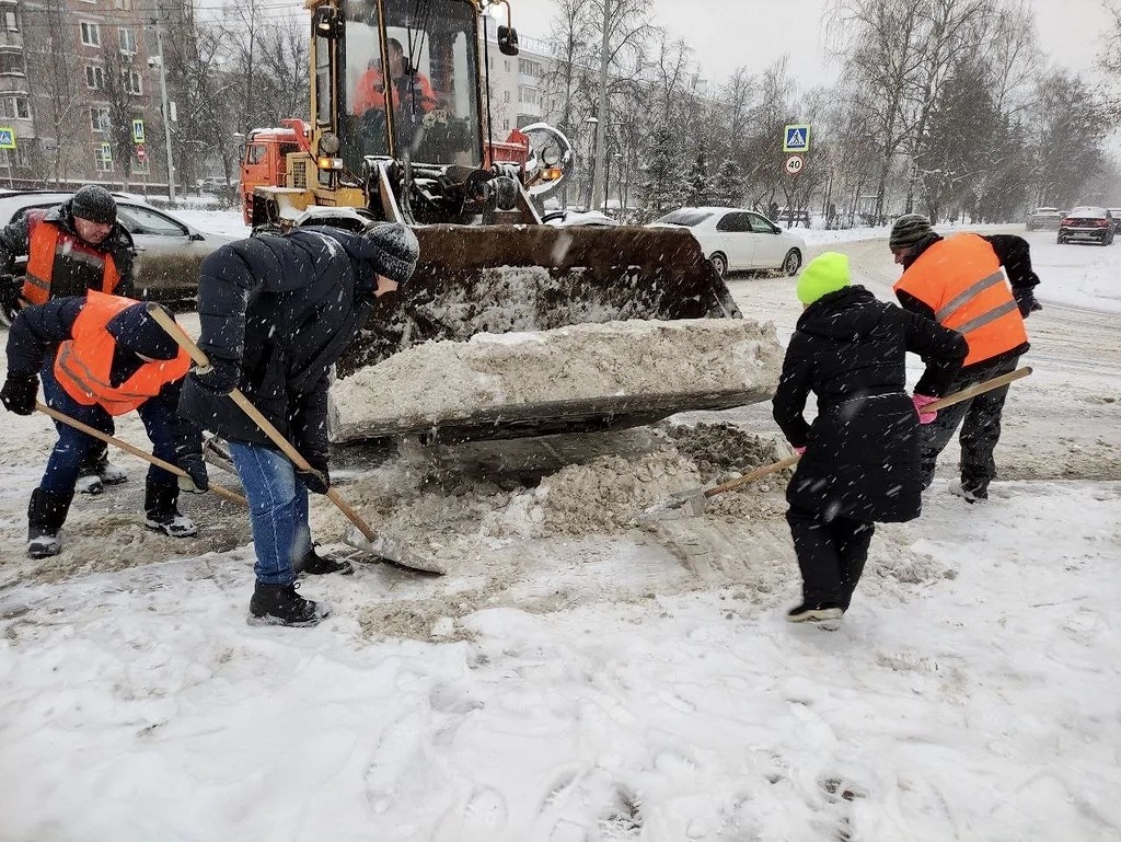 В Нижнем Новгороде все дорожные службы переведены на усиленный режим