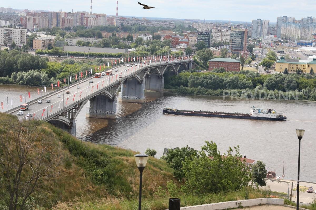 На Канавинском мосту в Нижнем Новгороде ограничили скорость до 40 км/ч
