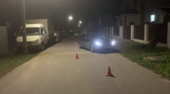 Въехавших в толпу людей на Бору мужчин осудят за покушение на убийство