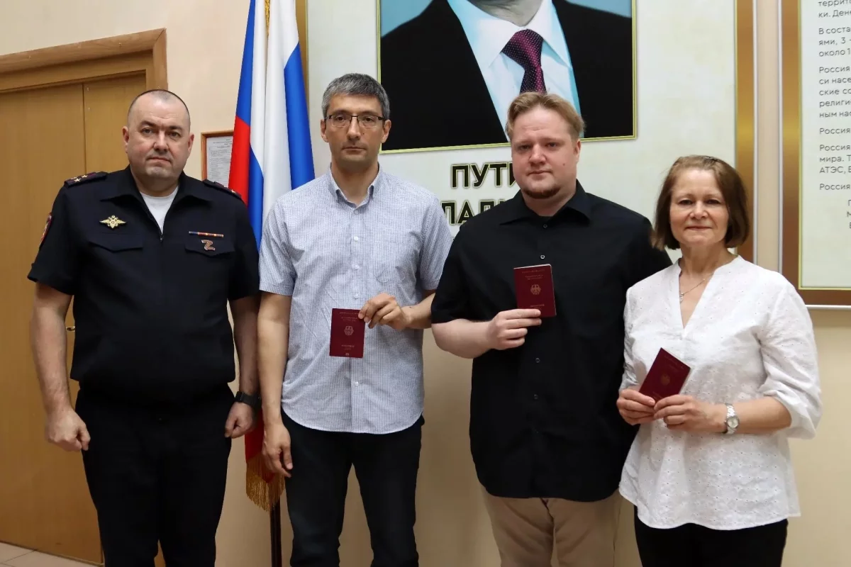 Ценностный выбор: трое граждан Германии получили РВП в Нижнем Новгороде