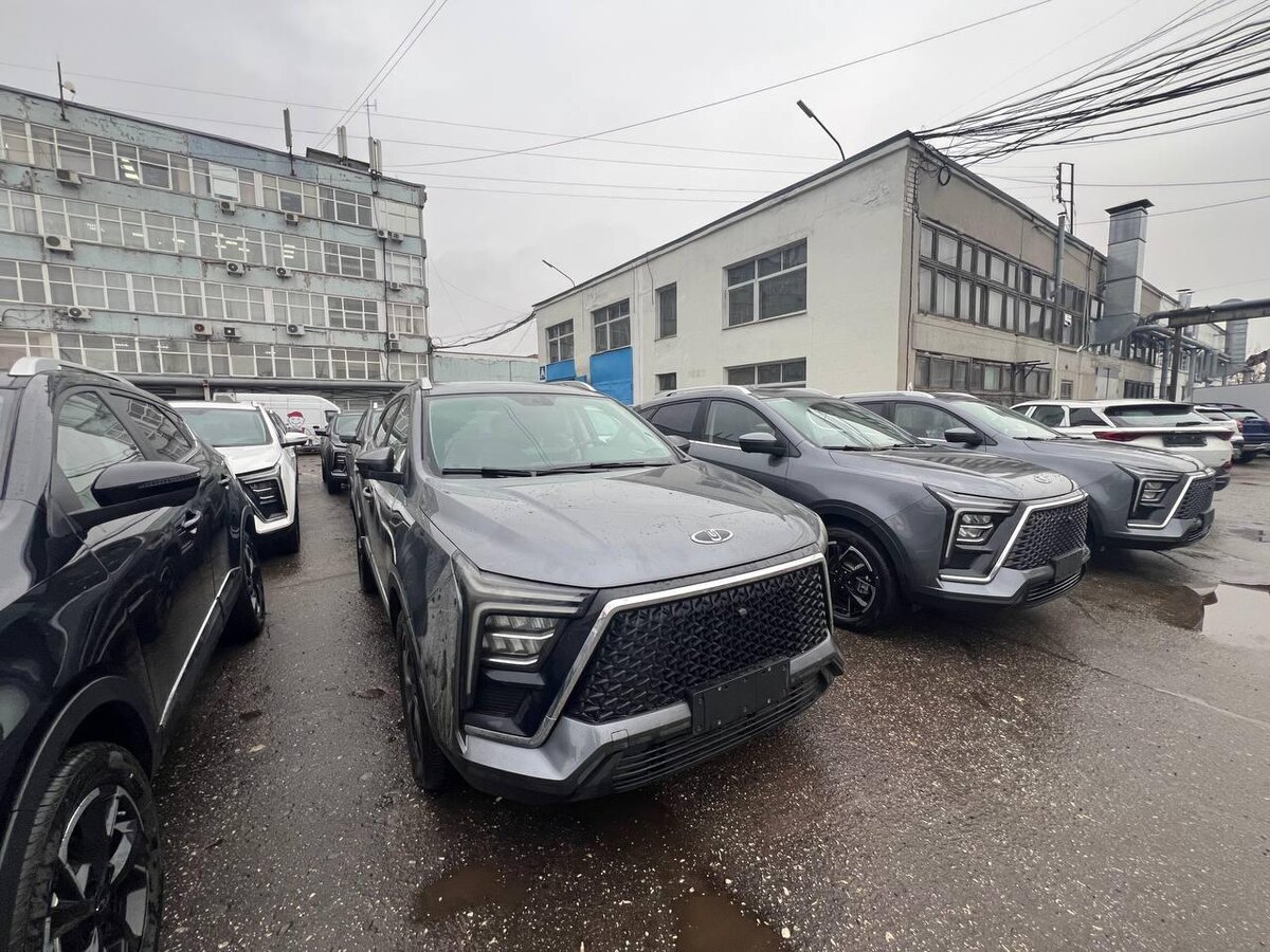 «Москвичи 5» в Нижнем Новгороде оказались подержанными автомобилями
