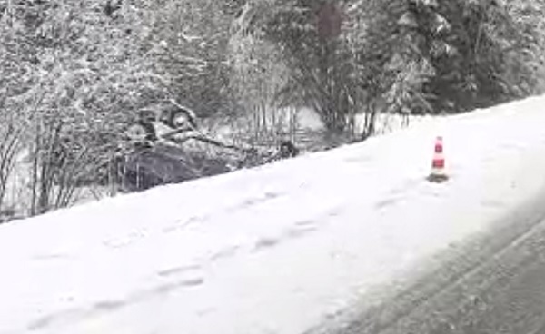 Два человека пострадали в ДТП во время снегопада в Нижегородской области