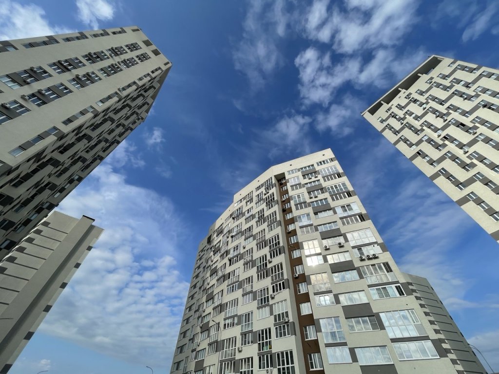 В Нижнем Новгороде к началу 2026 года не проданы 65% квартир в новостройках