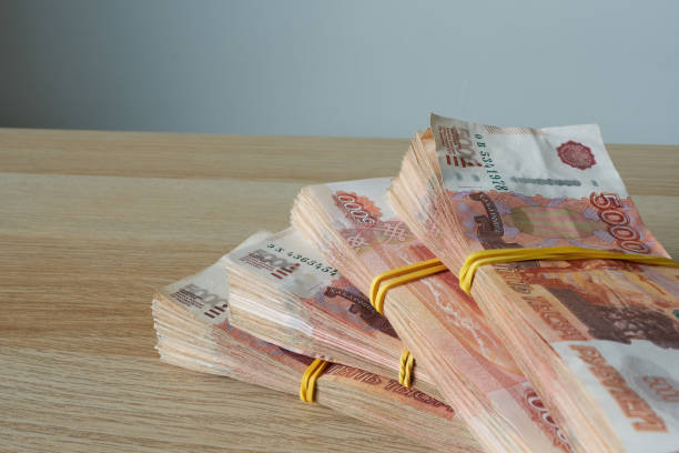 SuperJob спрогнозировал рост зарплат в Нижнем Новгороде в 2026 году