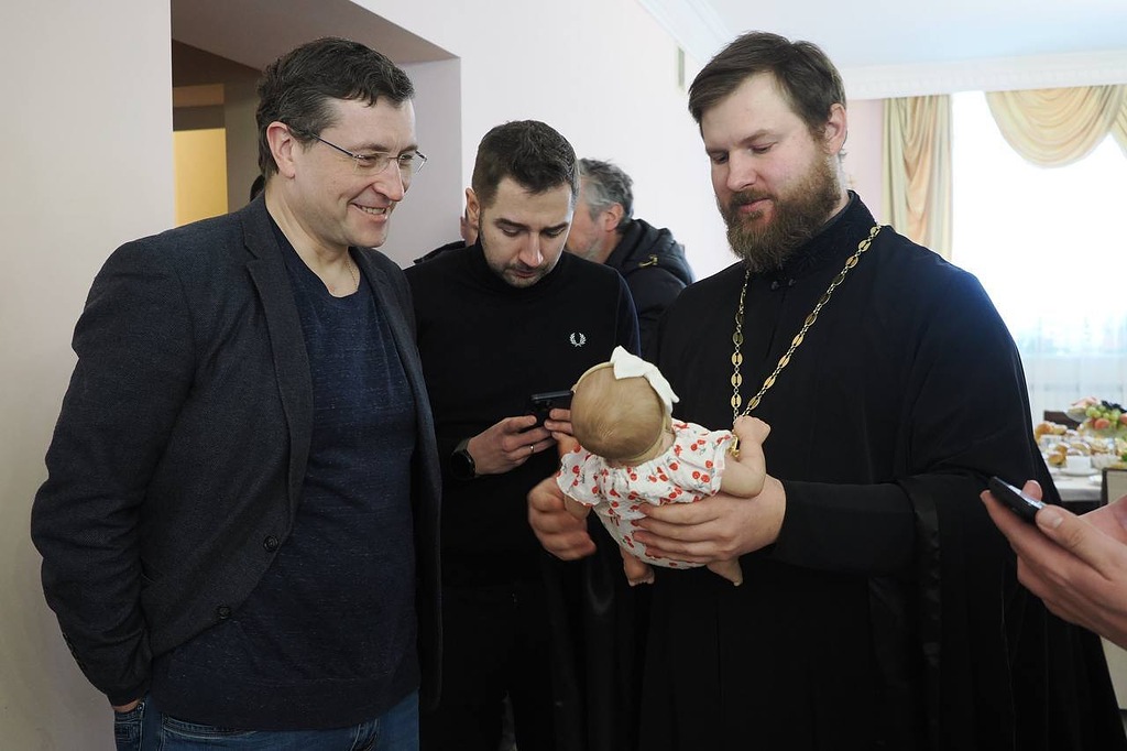 Глеб Никитин привёз из Воронежа идеи для поддержки семей с детьми