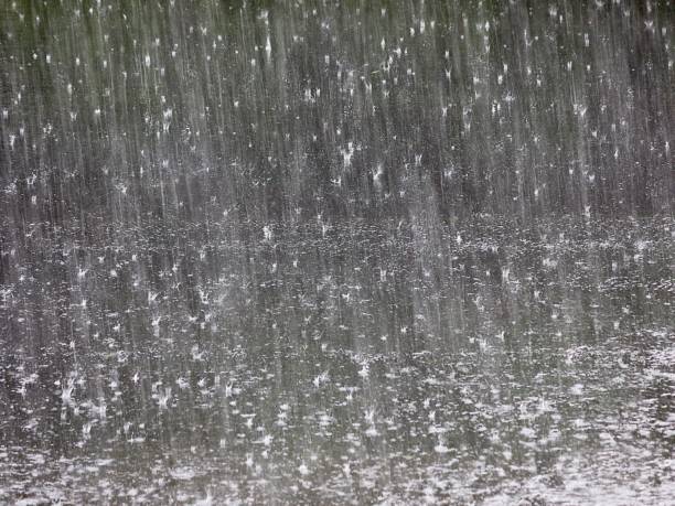 Коммунальные службы откачали 2,8 тысячи кубометров воды после ливня