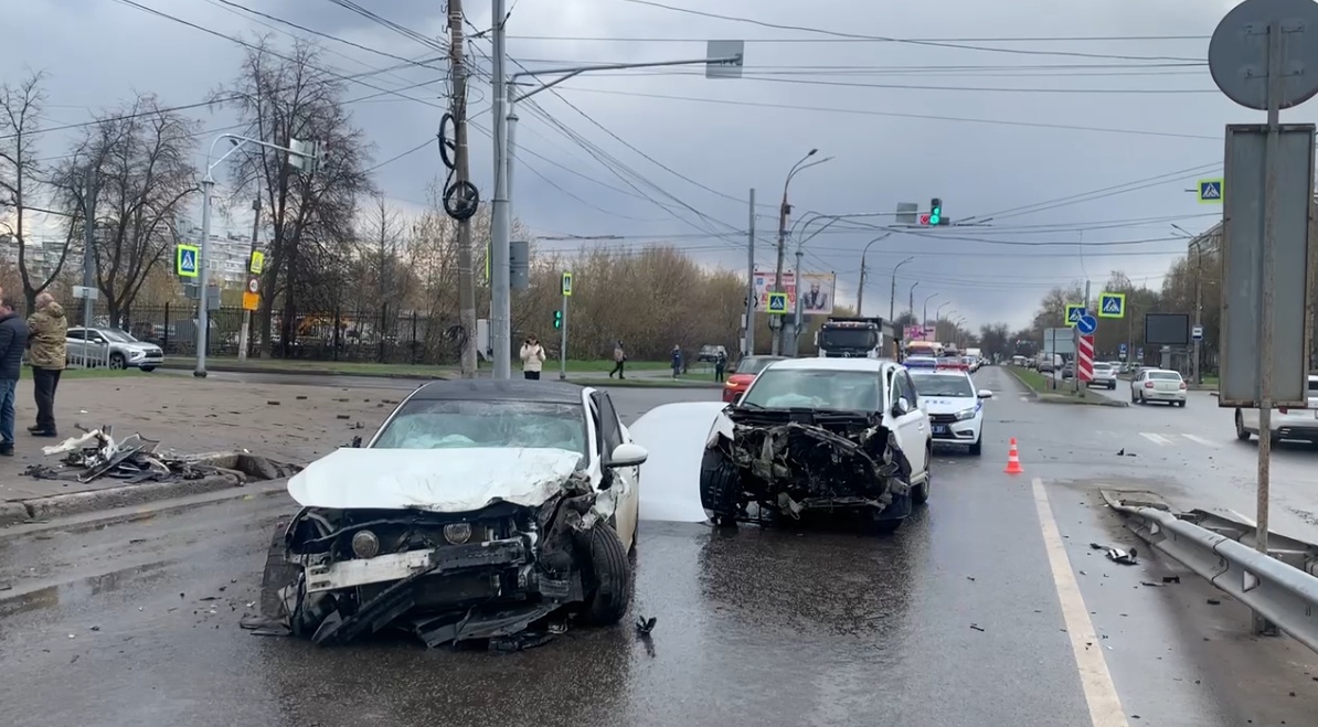 Серьёзная авария произошла на Краснодонцев: четыре человека госпитализированы