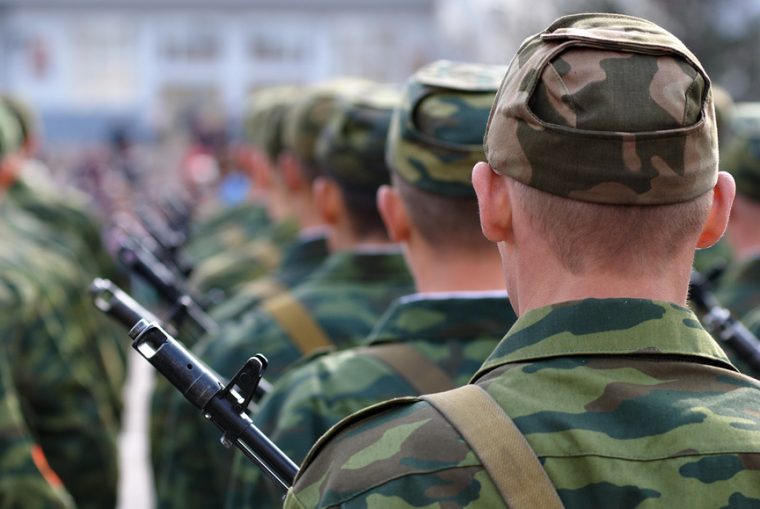 Ежемесячные выплаты и скидки: как работает военный соцконтракт для нижегородцев