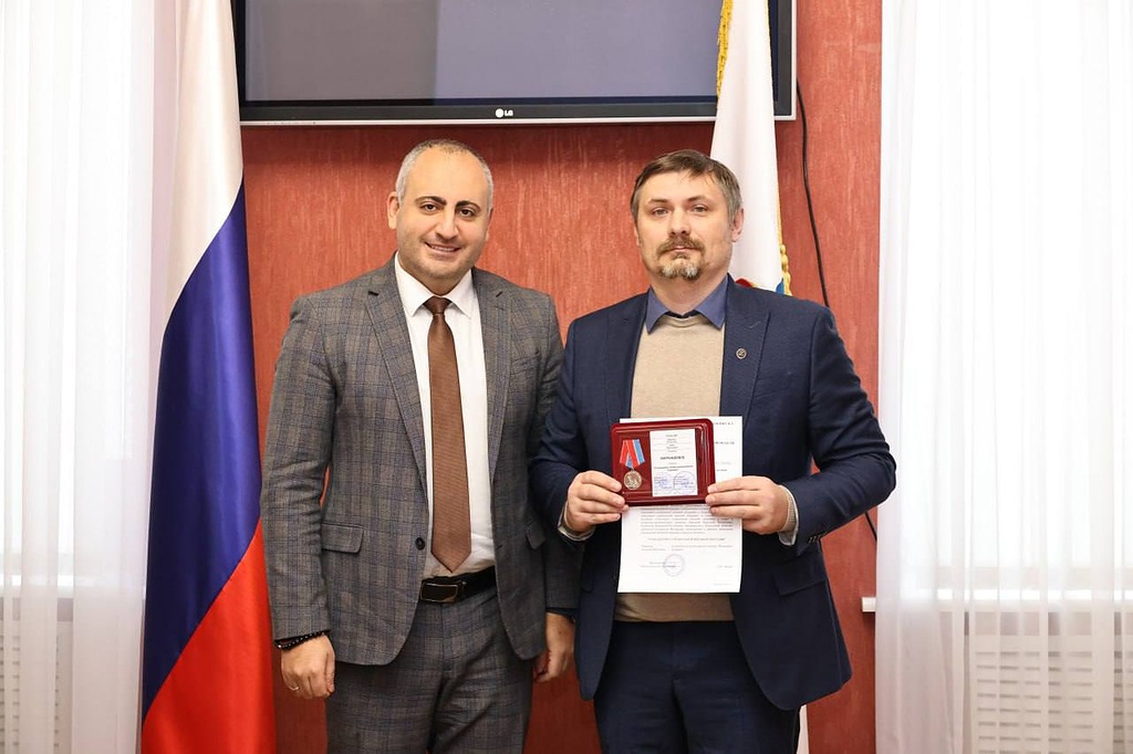Нижегородских волонтёров наградили медалями «За поддержку СВО»