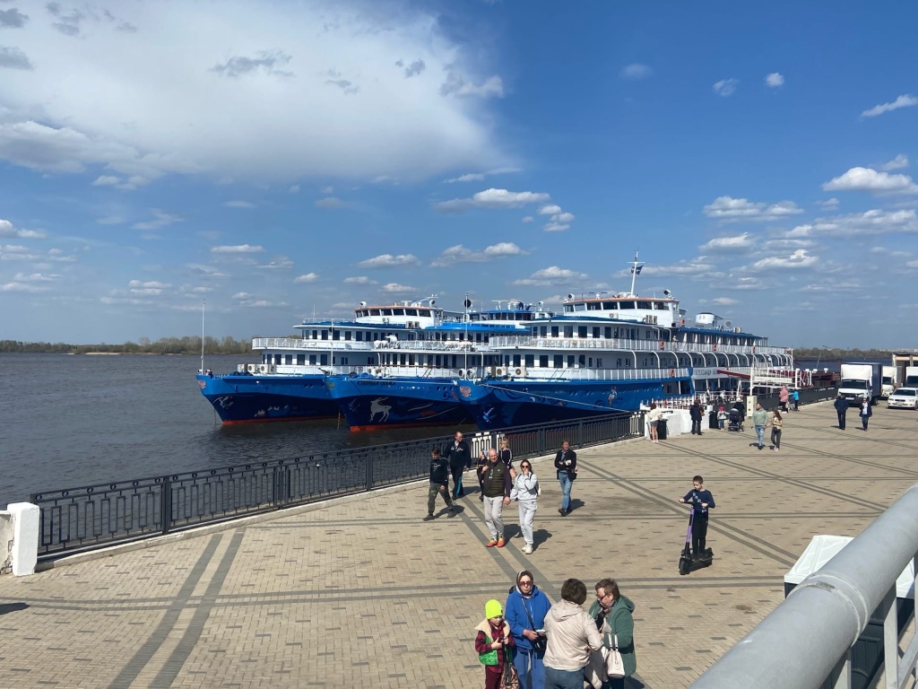 Теплоход за 12,3 млн рублей продают в Нижнем Новгороде