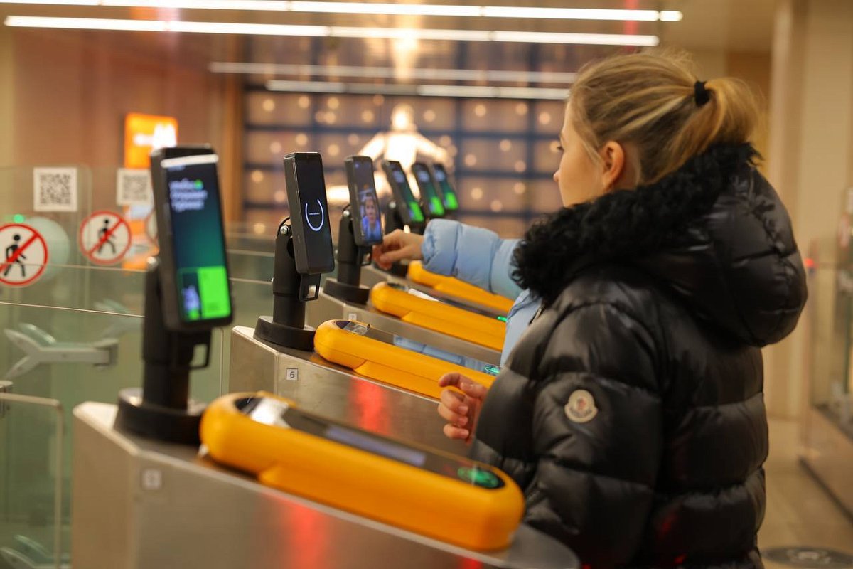 В метро – по биометрии: страшно потерять лицо?
