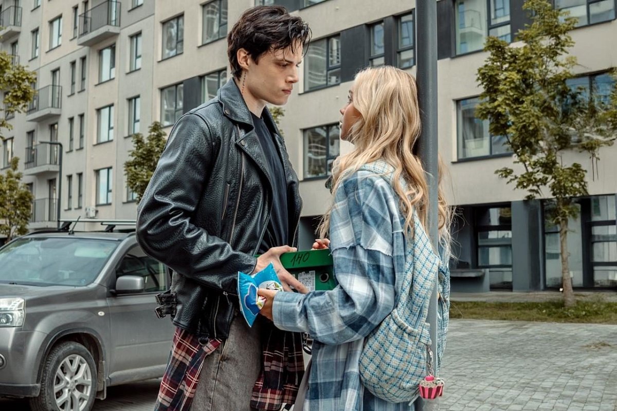 Лето взяло в руки краски: Wink представляет яркий коктейль премьер июня