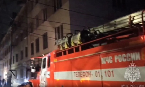 70 человек эвакуировали из-за пожара в многоквартирном доме на Автозаводе
