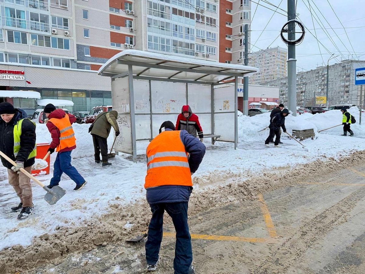 Почти 300 тыс. кубометров снега вывезли с улиц Нижнего Новгорода за неделю