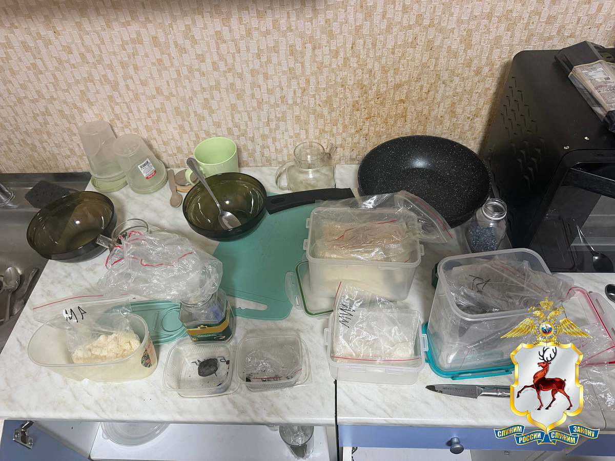 В Нижнем задержали пару из федерального розыска с крупной партией наркотиков