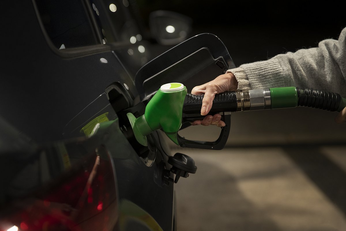 1130 литров бензина могут купить нижегородцы на зарплату