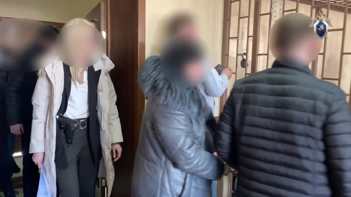 Задержанного экс-ректора НГЛУ Жанну Никонову поместили под стражу