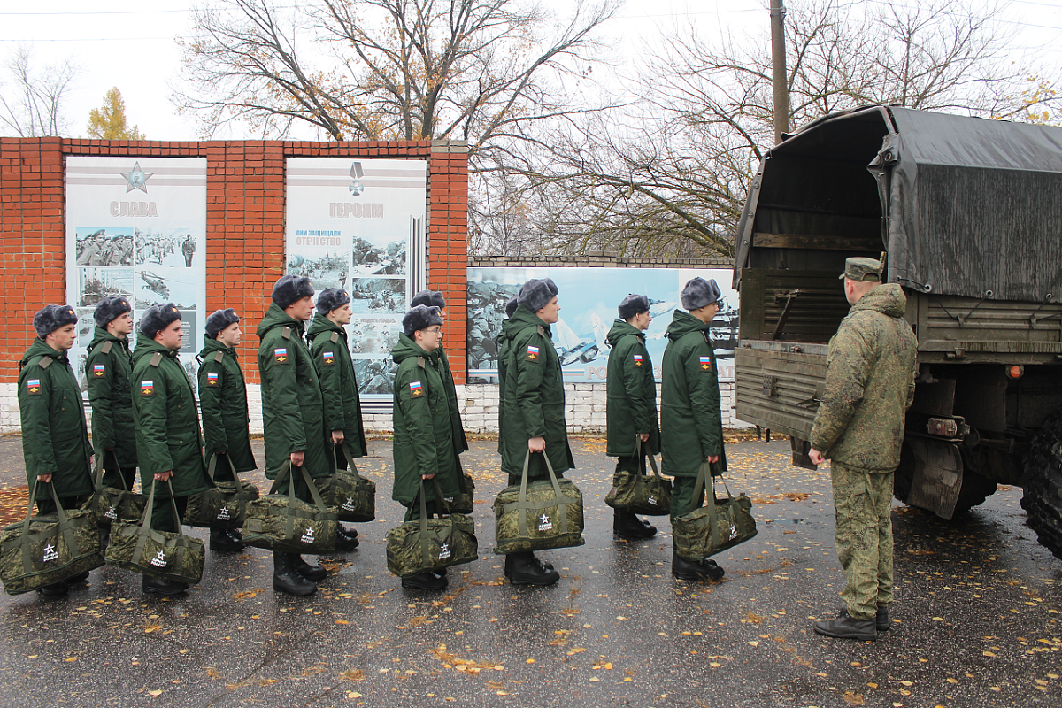 Более 3 200 человек призовут в армию в Нижегородской области с 1 апреля