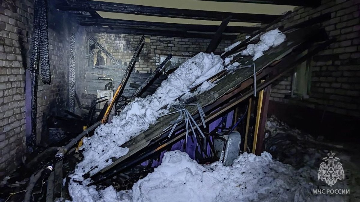 В Перевозском районе пожар повредил дом на 120 кв. м