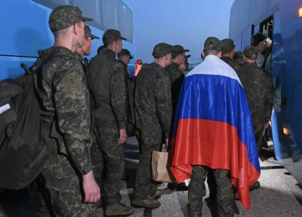 Нижегородский участник СВО вернулся домой из украинского плена