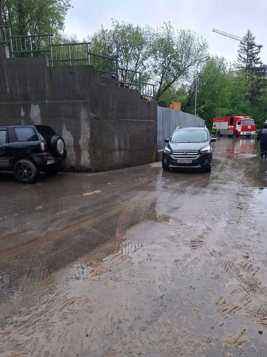 Жители нижегородского ЖК опасаются схода еще одного селя на Ошарской