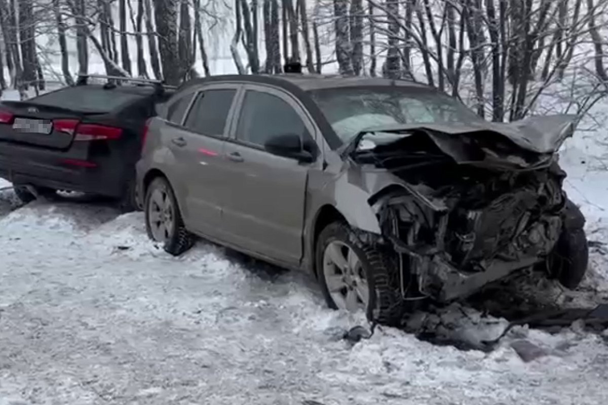 Выезд на встречку обернулся ДТП с четырьмя пострадавшими под Богородском