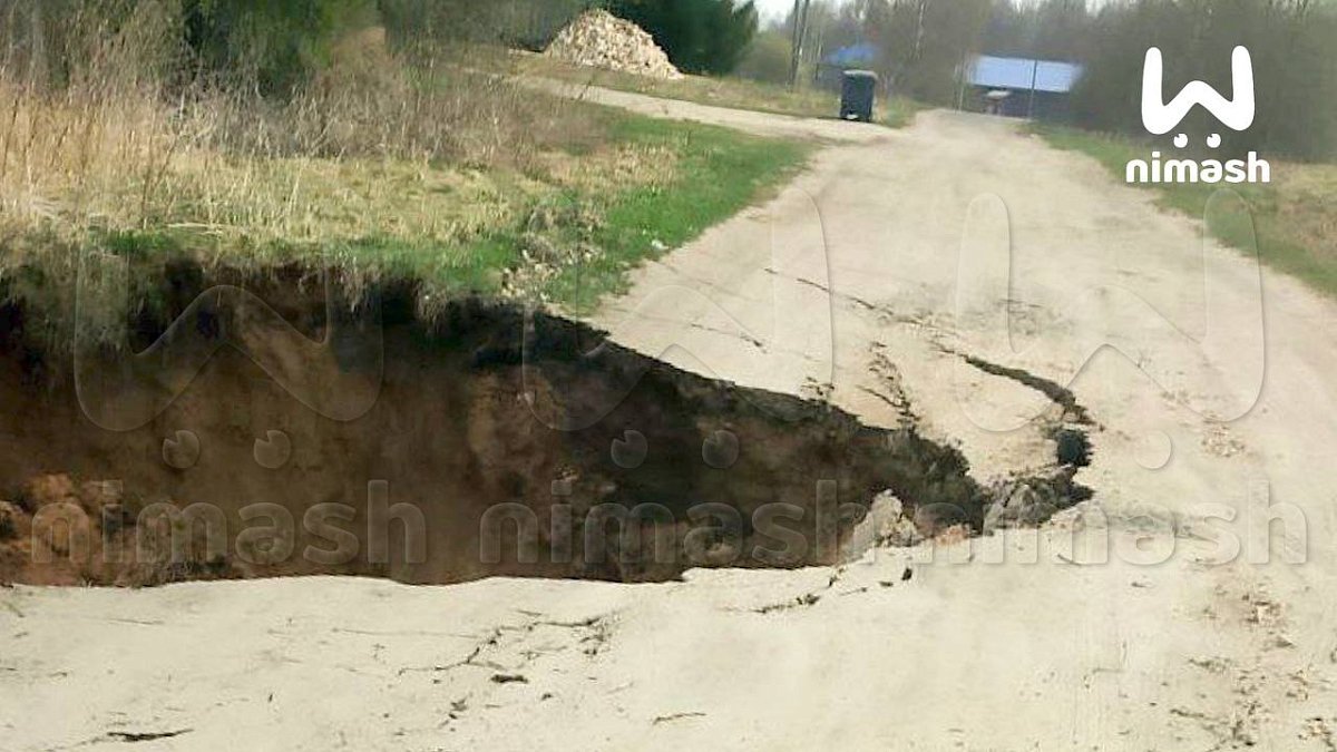 Карстовый провал образовался в Сосновском округе